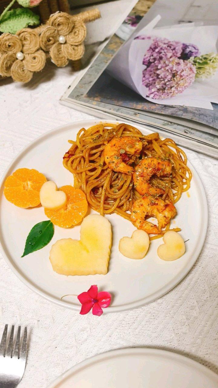 蕾丝爱心苹果摆盘