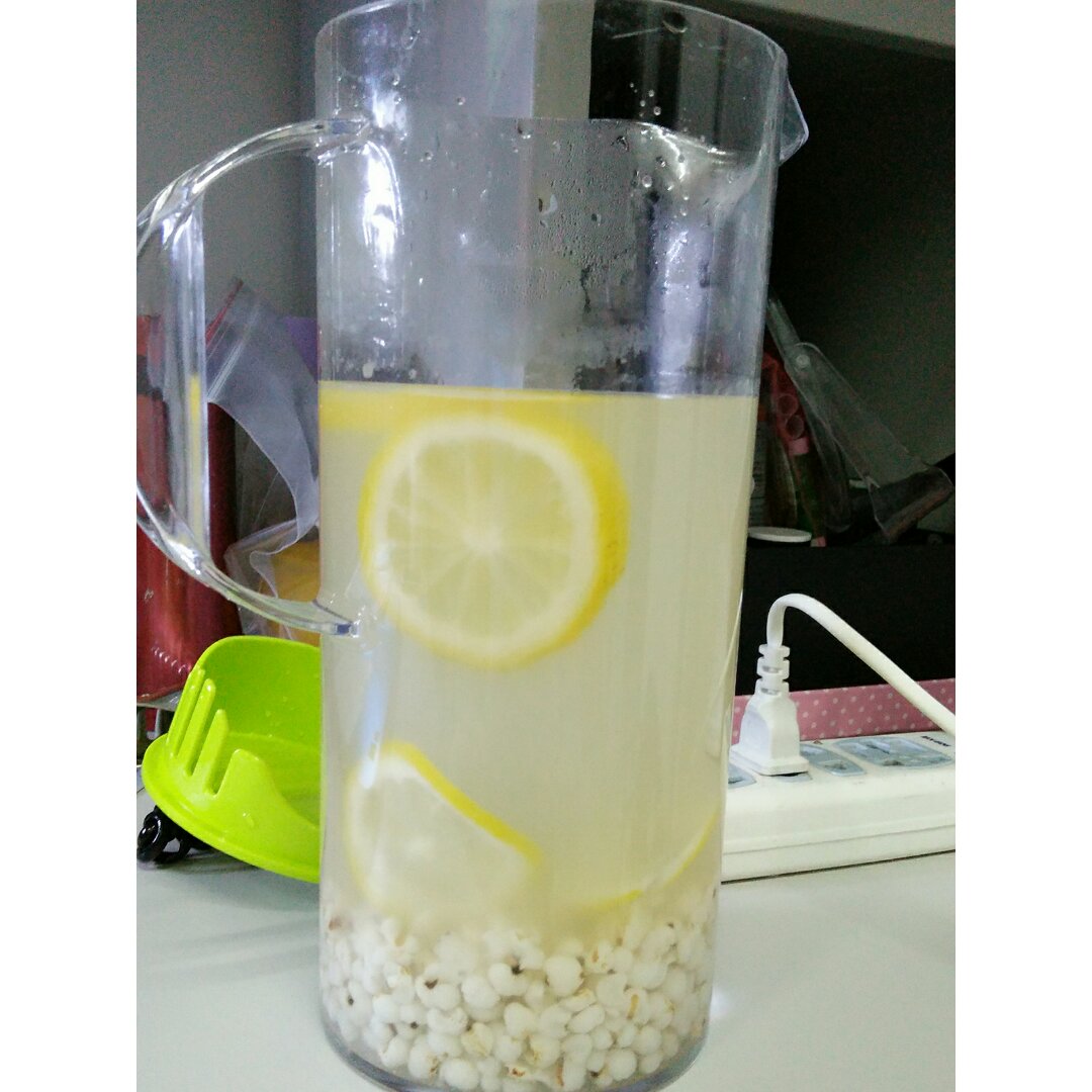 柠檬薏米水