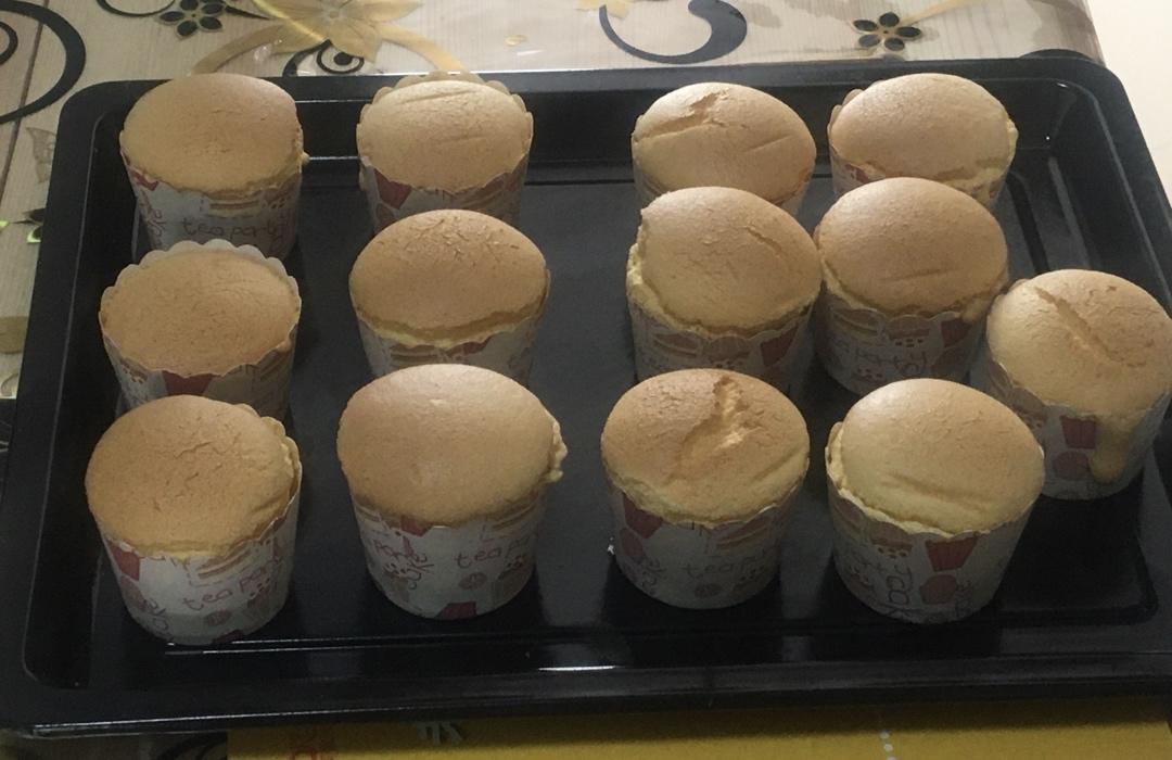 纸杯蛋糕 8寸戚风蛋糕的量