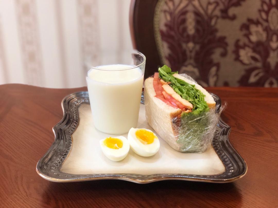 减脂早餐—奥尔良鸡胸肉卷