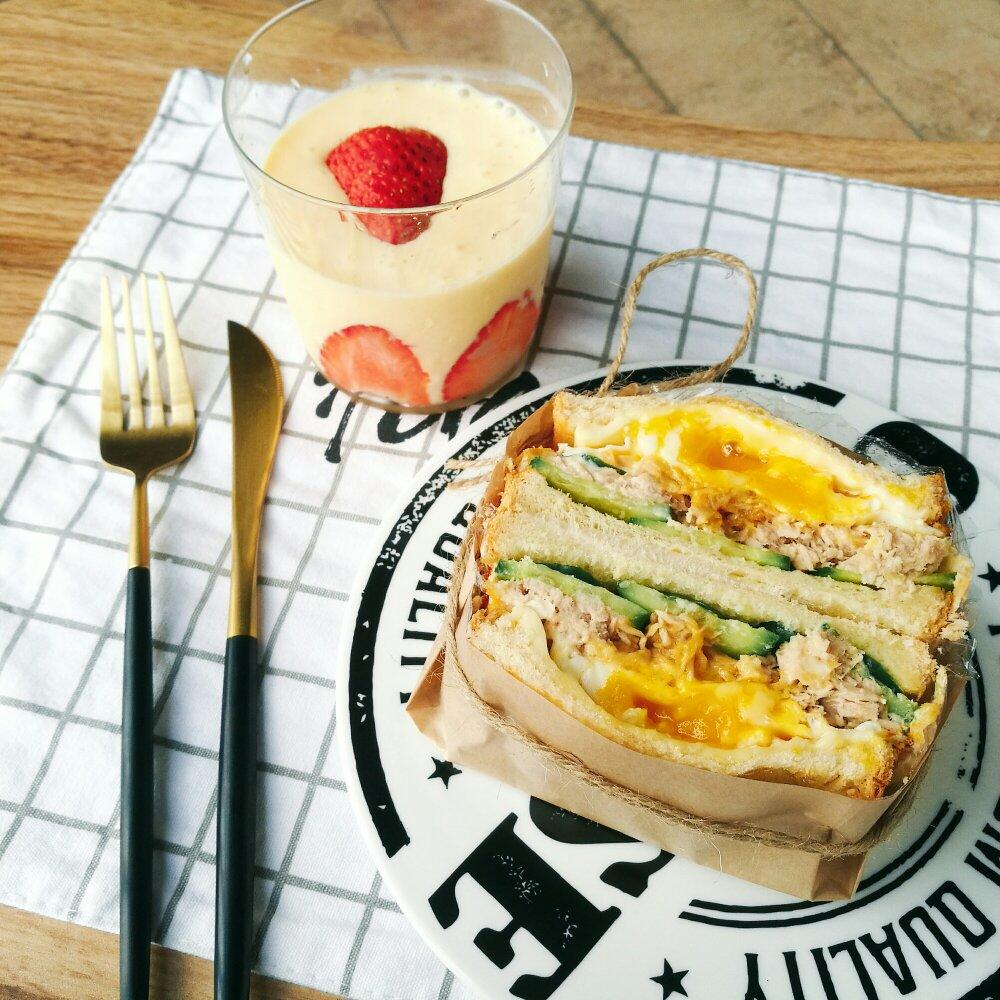 如何做超厚的沼三明治~详细tip！牛油果鸡蛋午餐肉三明治~