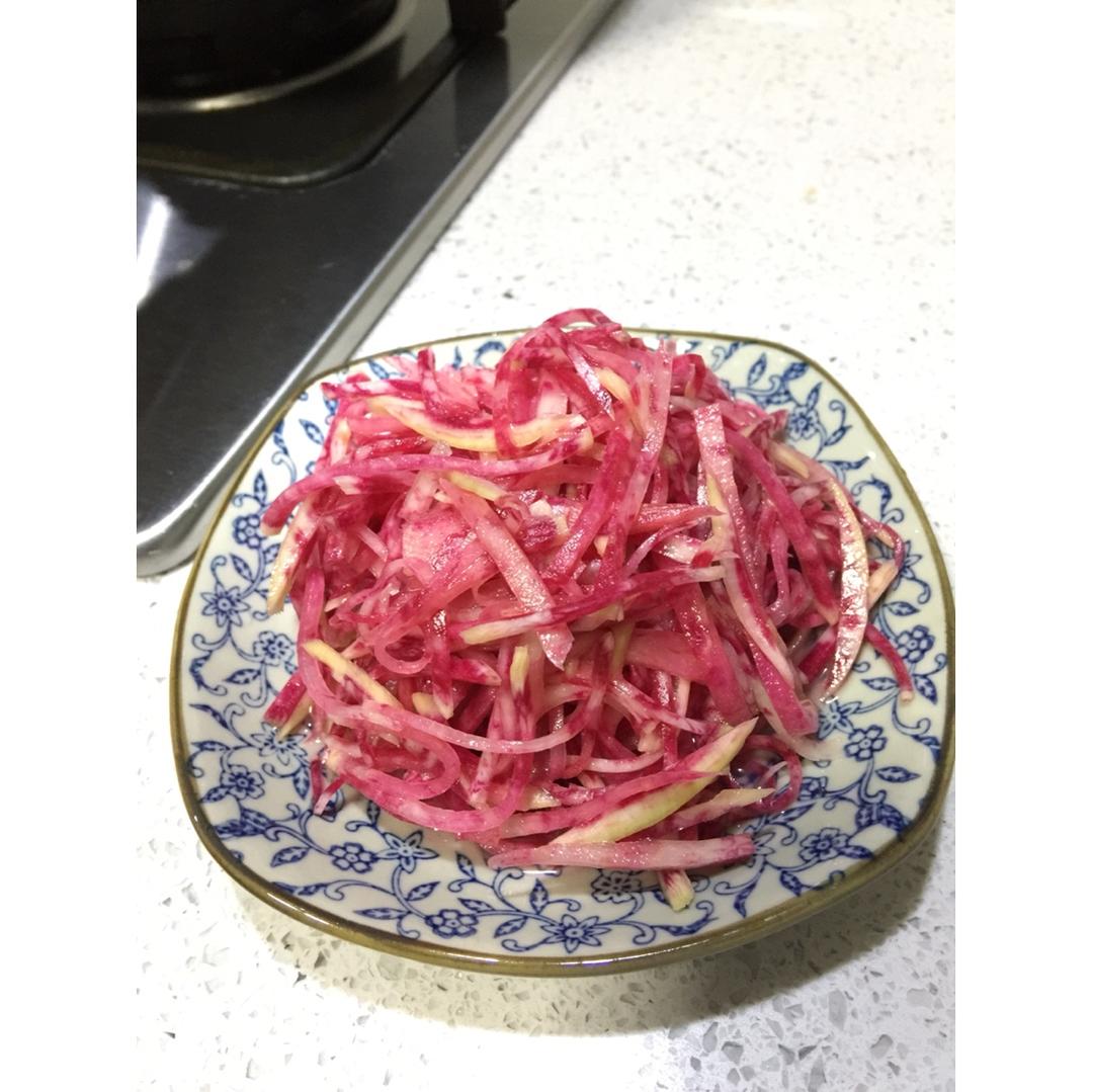 凉拌萝卜丝