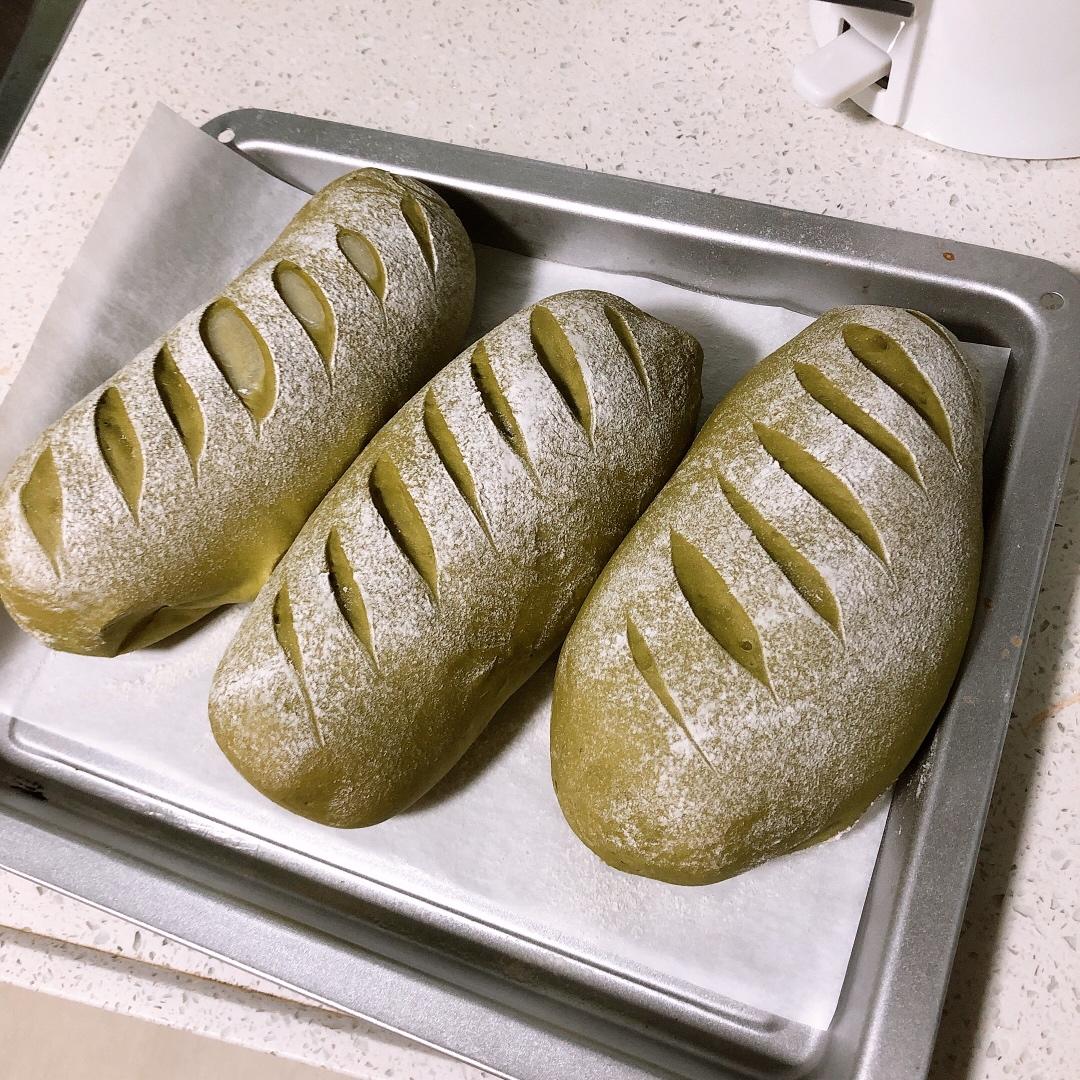 抹茶豆沙奶酪软欧包