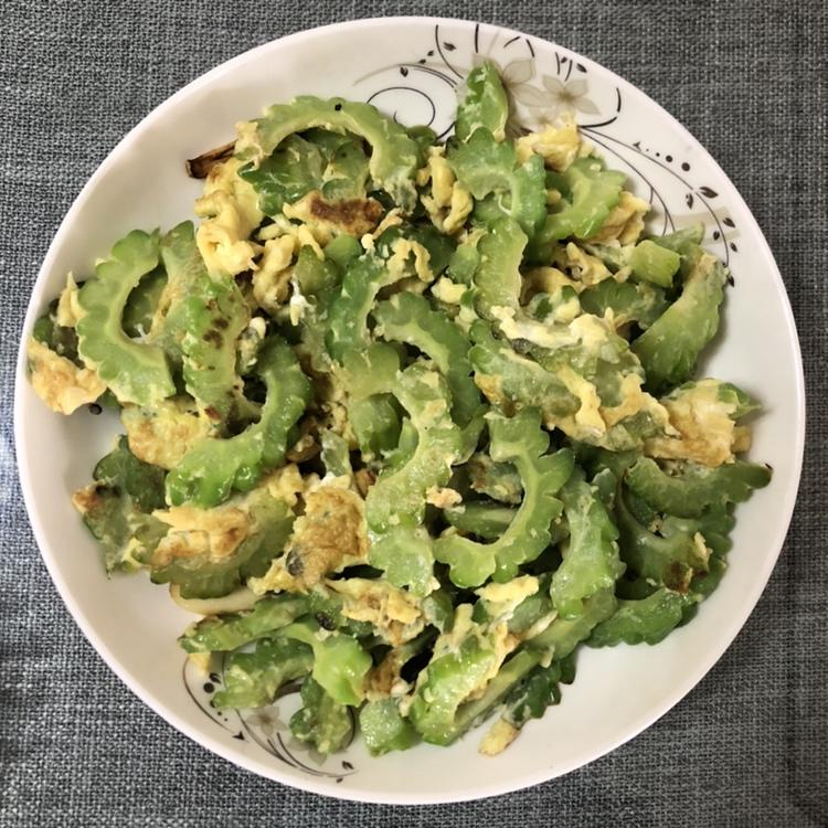 苦瓜炒鸡蛋