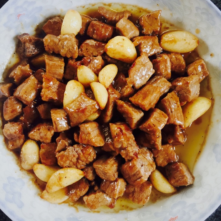 黑蒜子牛肉粒