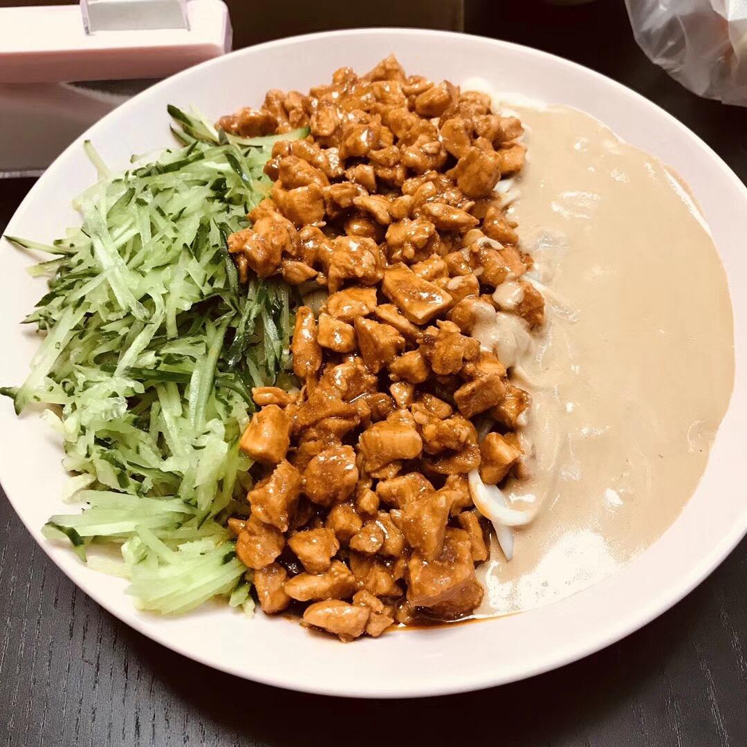 一夫食堂半半拌面