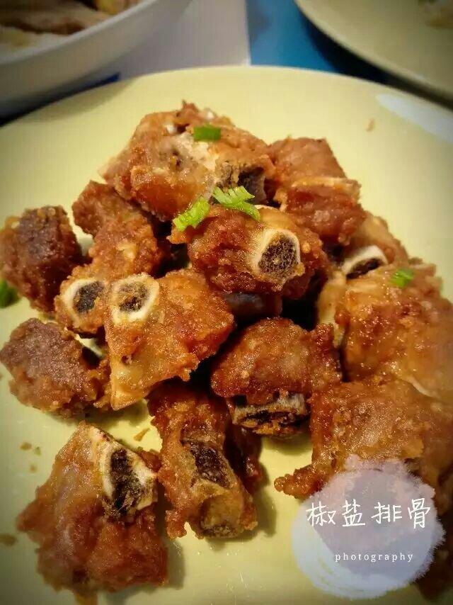 椒盐排骨的做法