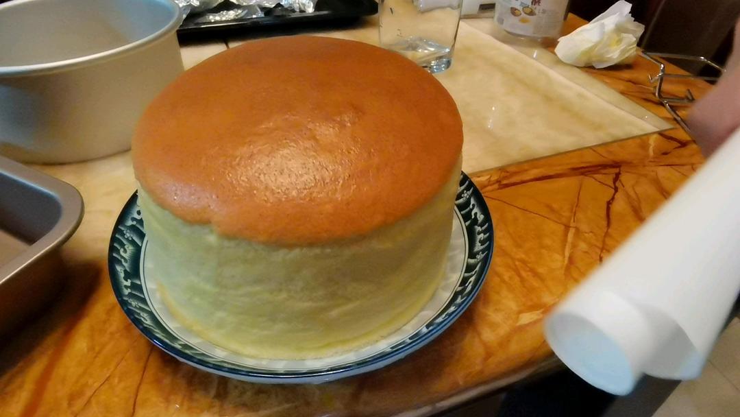 堪比柯基屁股
爆浆芝士🧀古早蛋糕