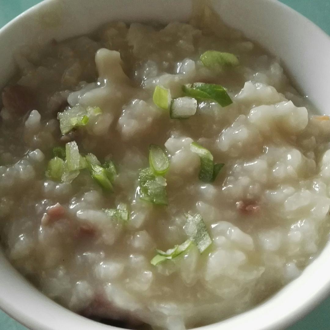 陈氏独门皮蛋瘦肉粥