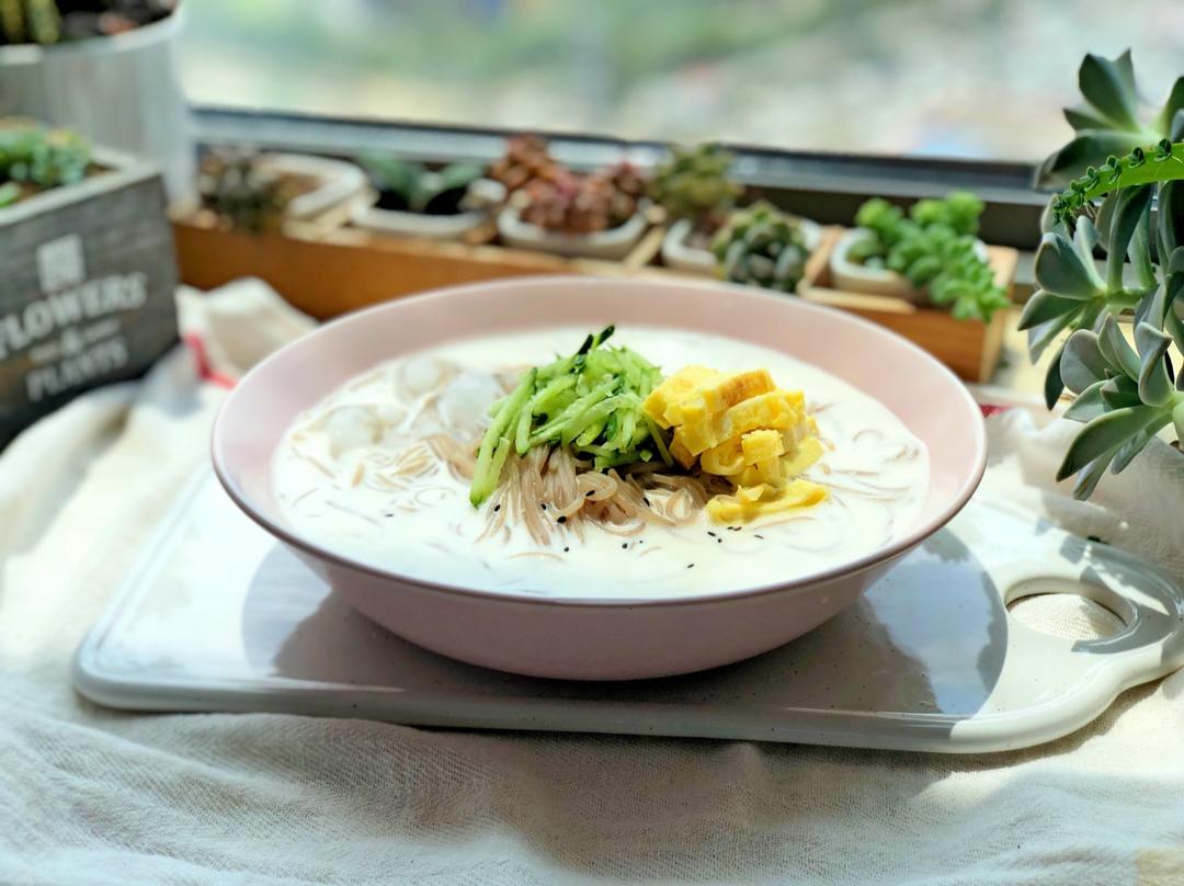 【韩食记】夏季特供健康料理--韩国豆浆冷面 콩국수