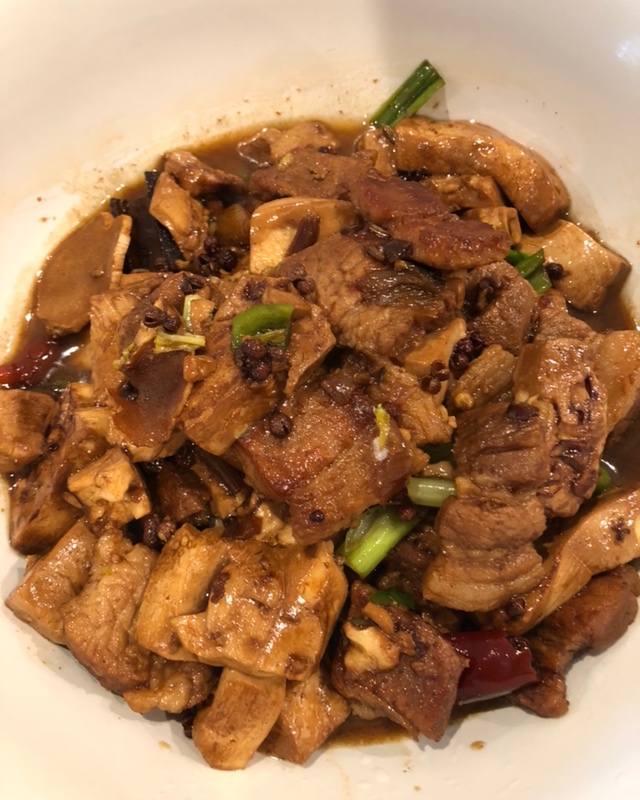 老豆腐炖五花肉