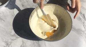 超快手柠檬冰淇淋蛋糕（无需冰淇淋机）的做法 步骤8