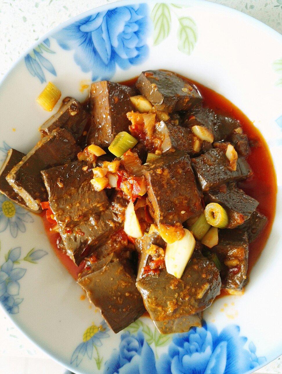 冒鸭血，让一碗白饭幸福飞起！