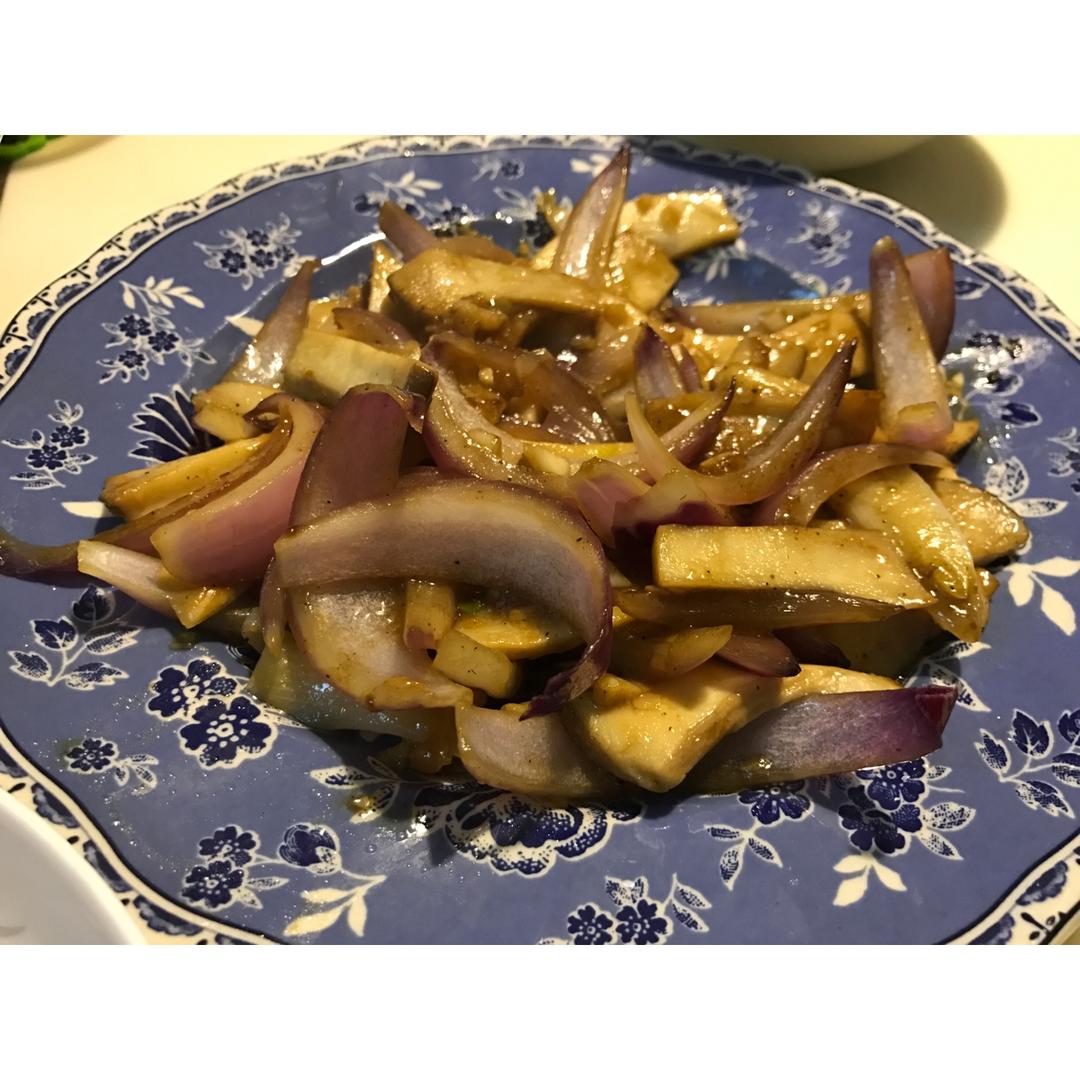 洋葱遇到杏鲍菇