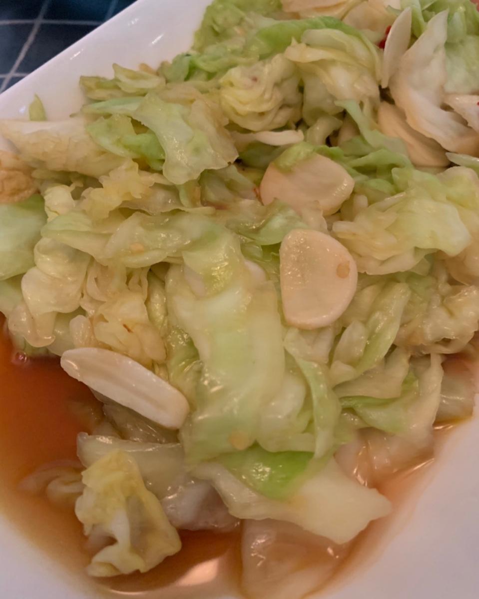 蚝油手撕卷心菜