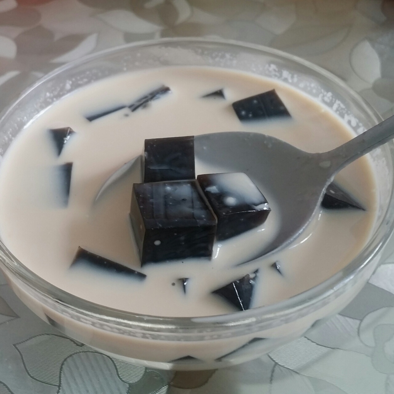 仙草奶茶