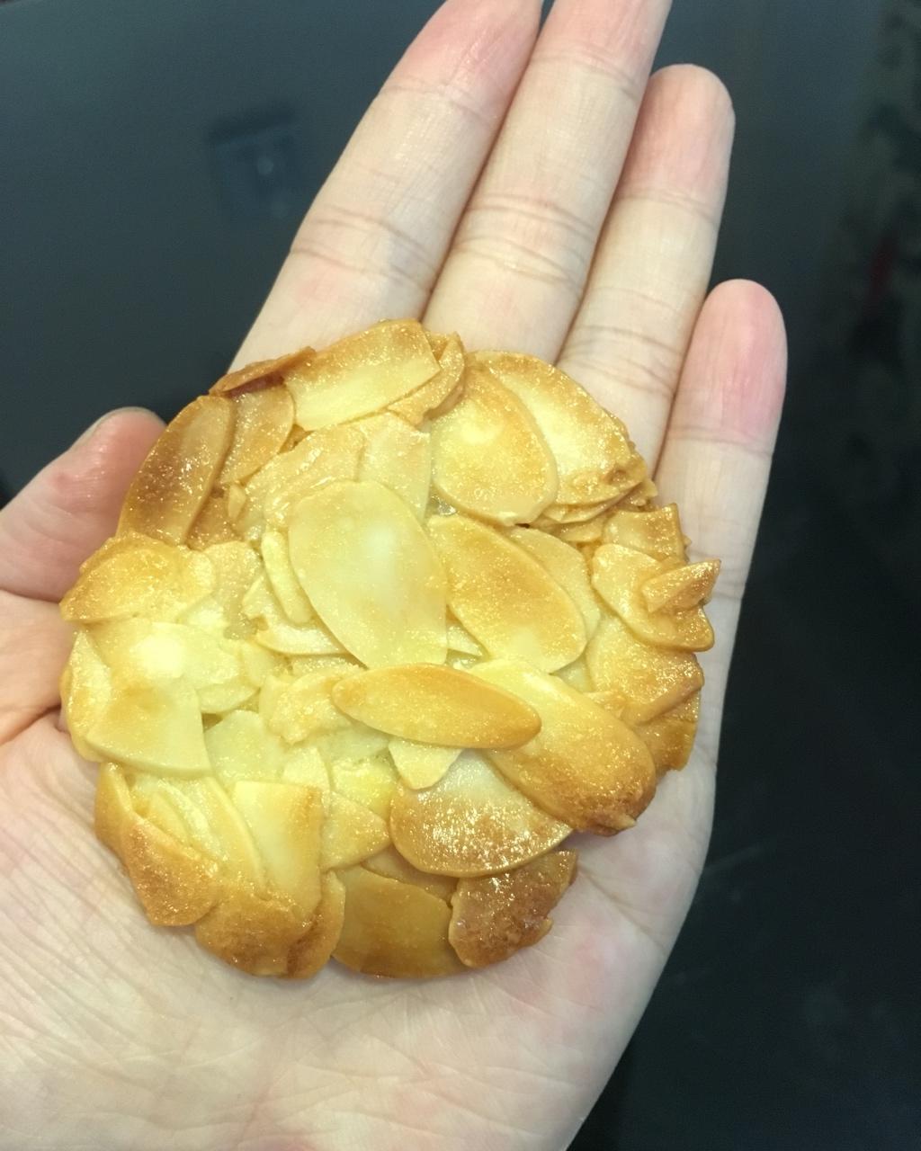 Pierre Herme的杏仁瓦片