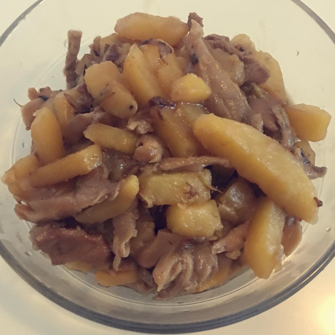 鲜蘑土豆