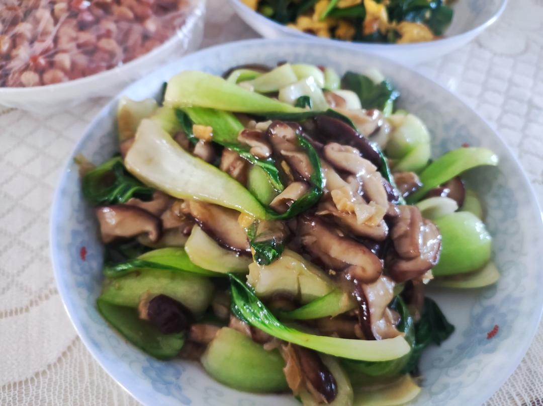 香菇油菜（简单快手）