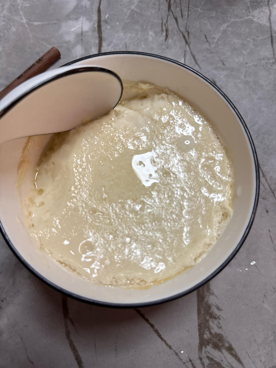 1盒牛奶+2颗鸡蛋，原来双皮奶的做法这么简单