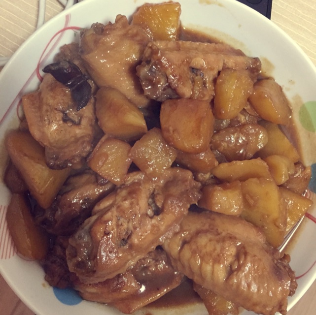 土豆炖鸡翅（快手零失败）