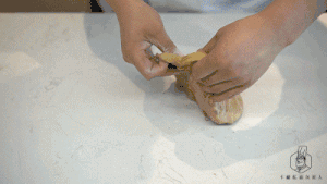 碎一点，更好吃，虎皮面包的做法 步骤16