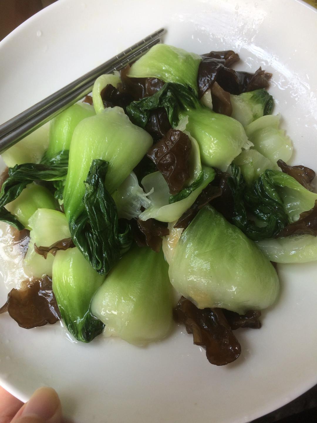 木耳青菜的做法