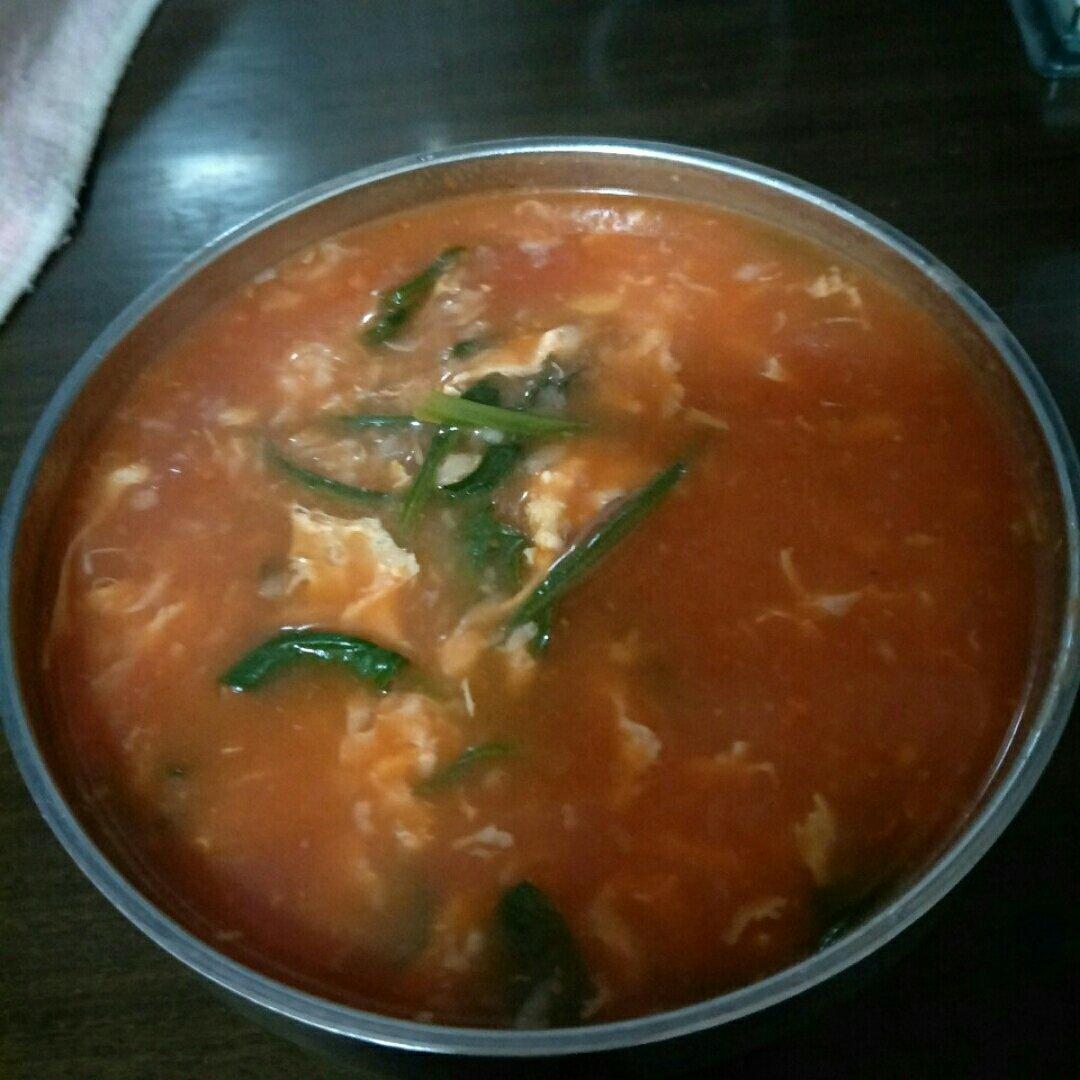 西红柿鸡蛋疙瘩汤