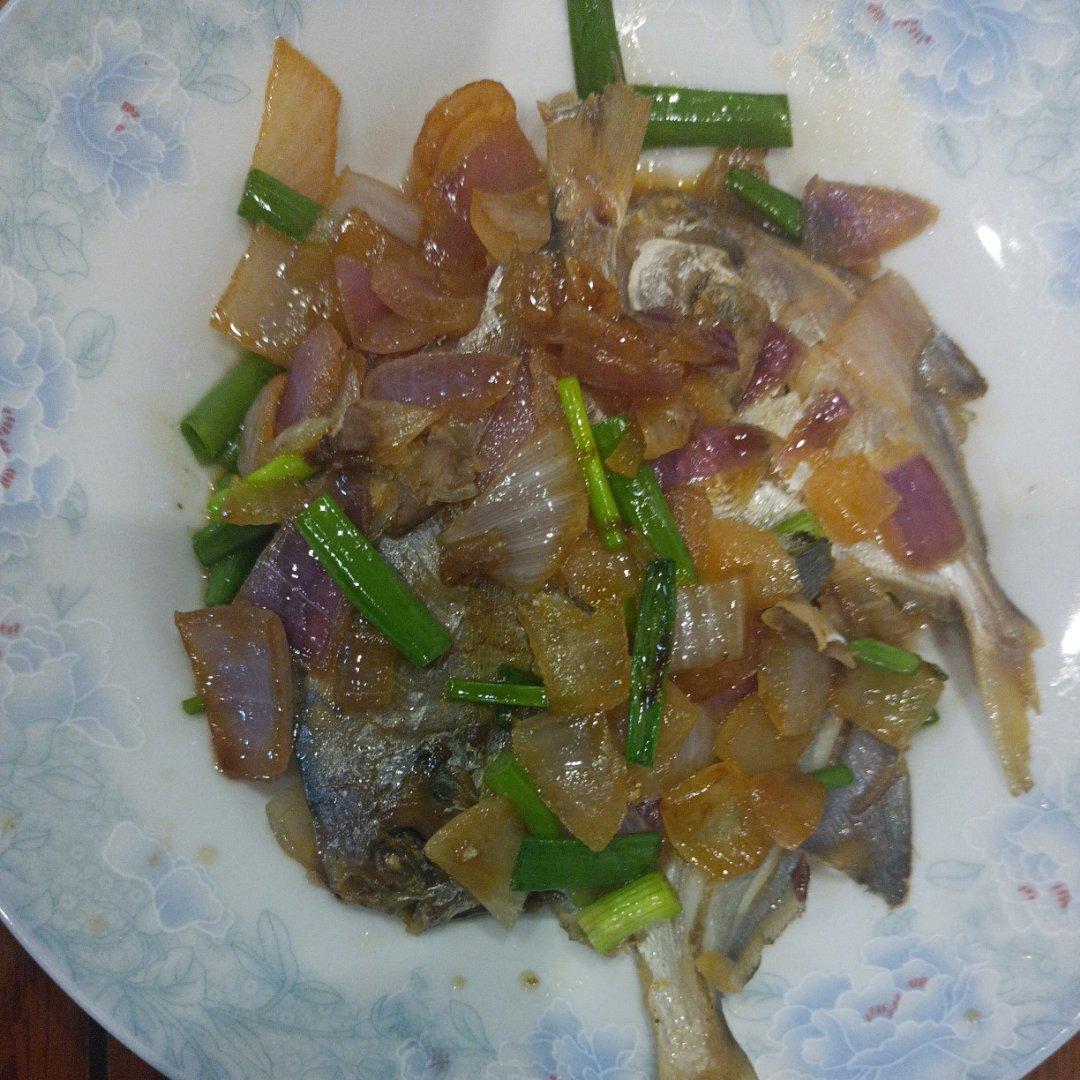 【家常菜】上海红烧鲳鱼