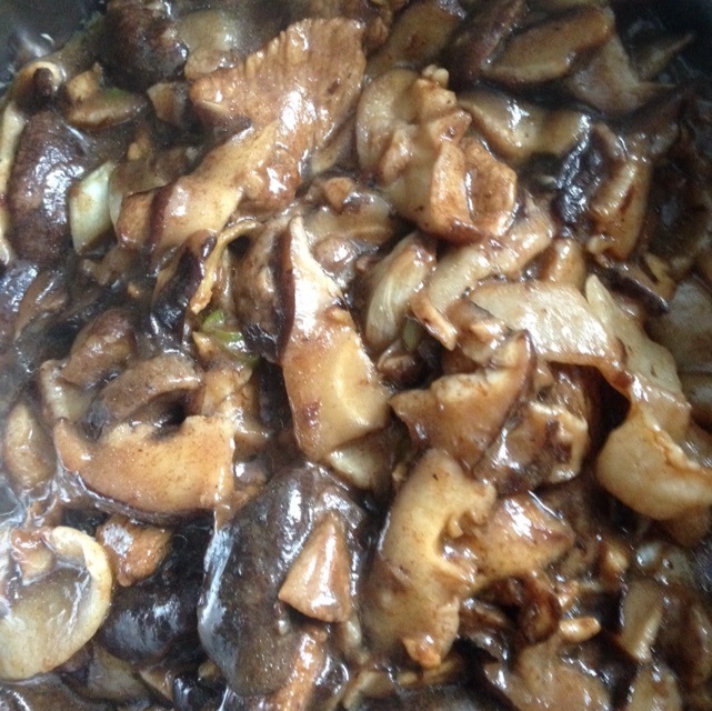 香菇炒肉