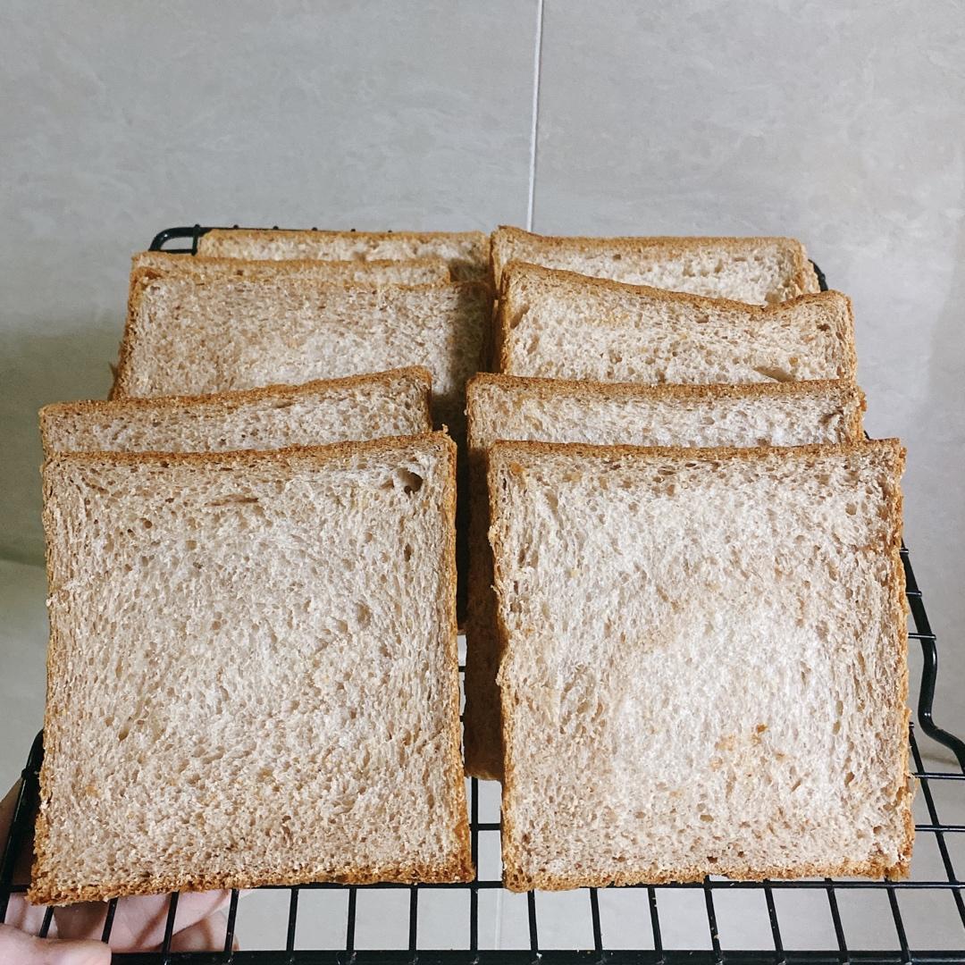 全家都爱吃的健康全麦吐司，新手也能做