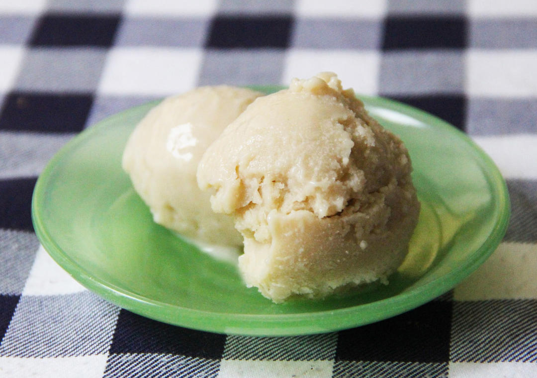 枫糖豆浆藕粉冰淇淋的做法