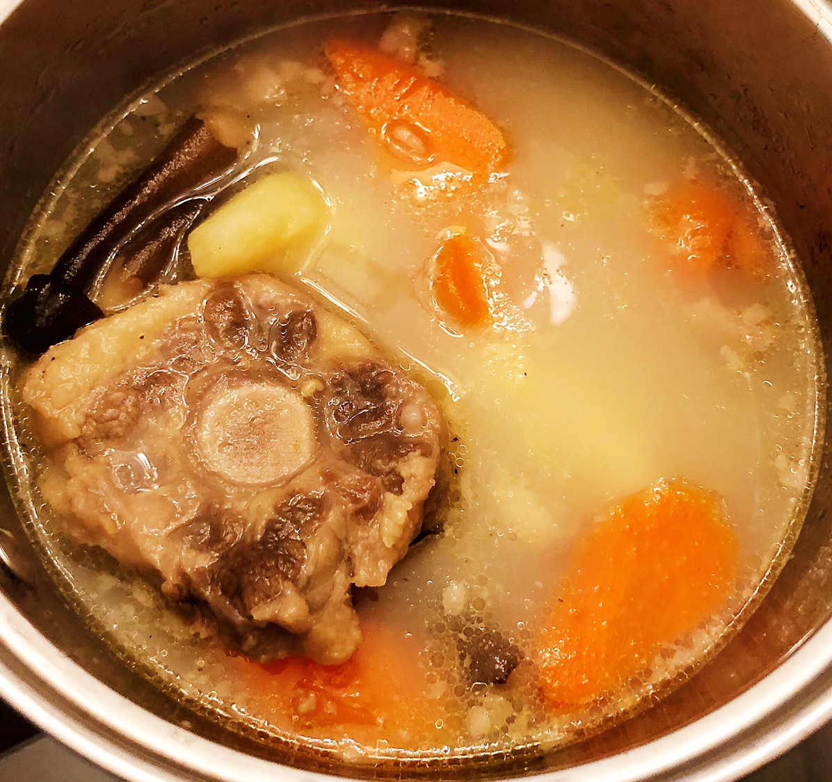 清炖营养牛尾汤的做法 步骤5