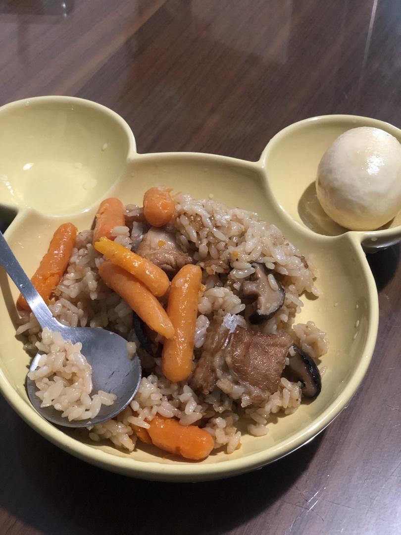 酱香排骨饭