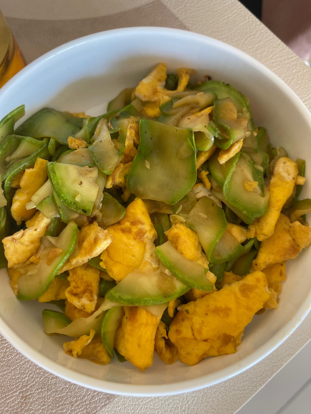 清香的西葫芦炒鸡蛋