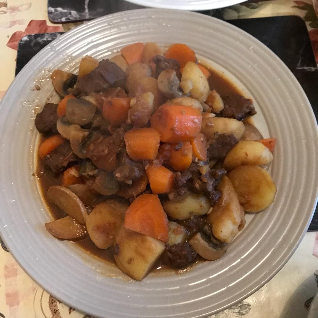 红烧牛肉土豆 （独家秘制）