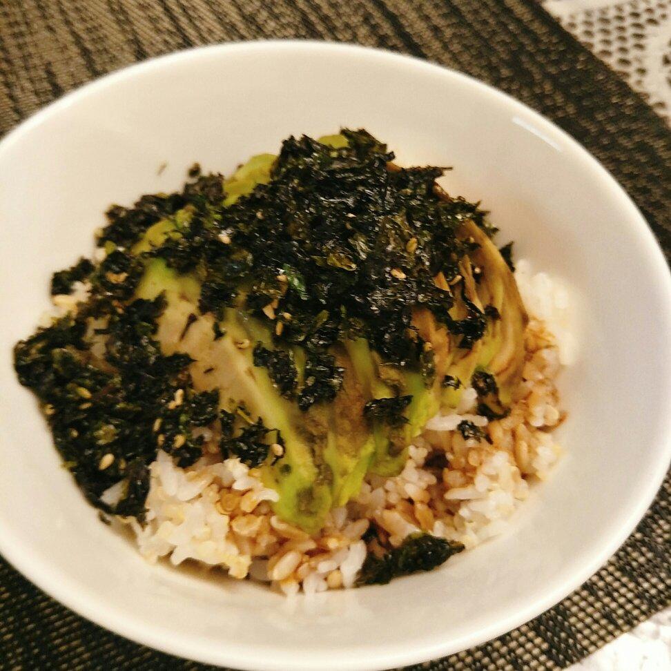 牛油果拌饭