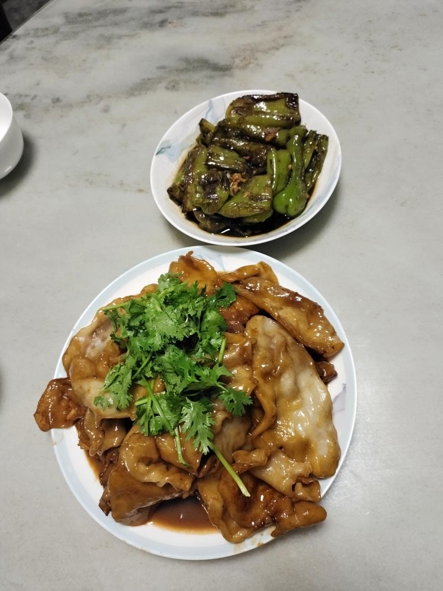 地锅鸡贴饼子