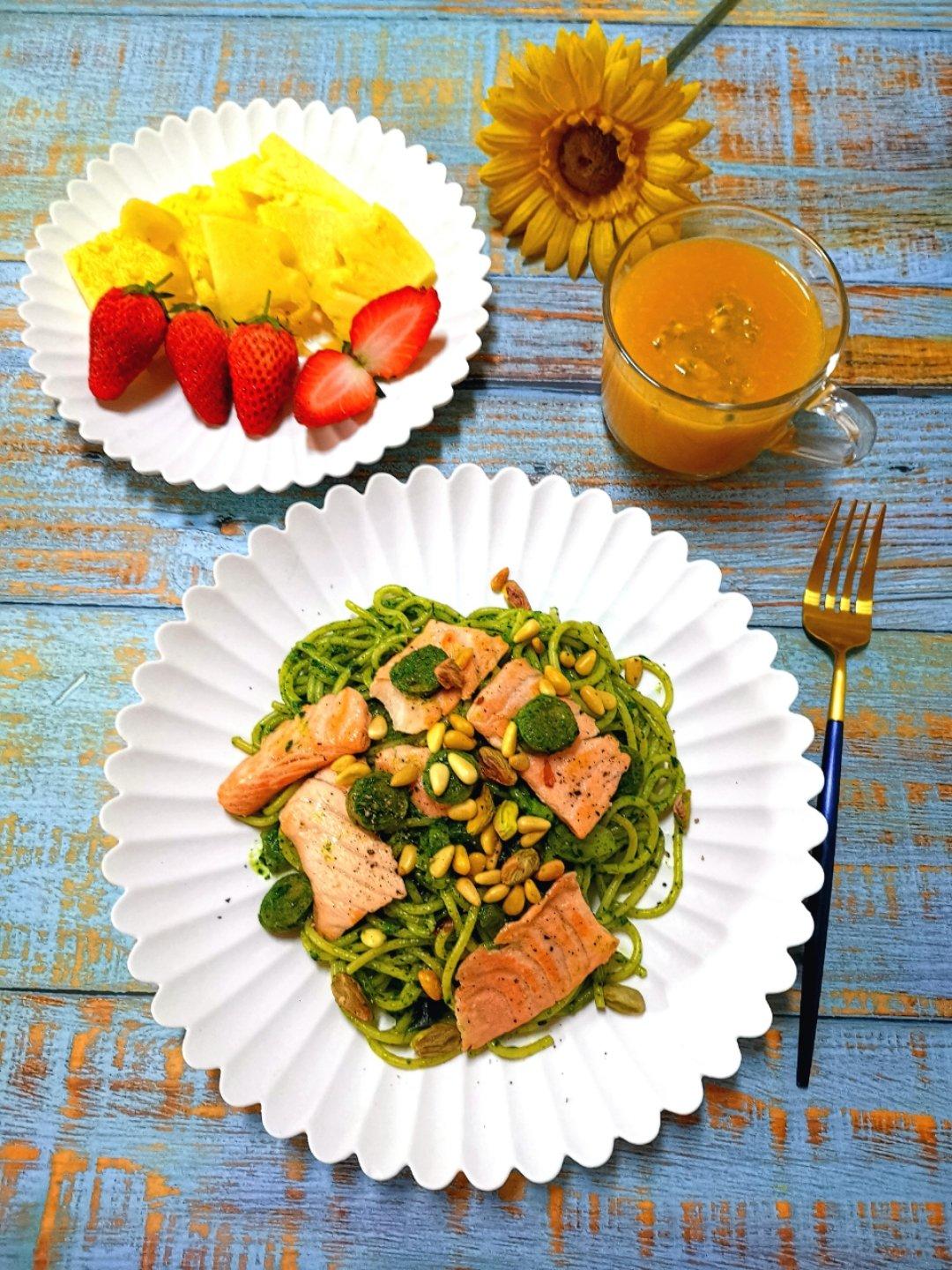 奶油菠菜汁意面