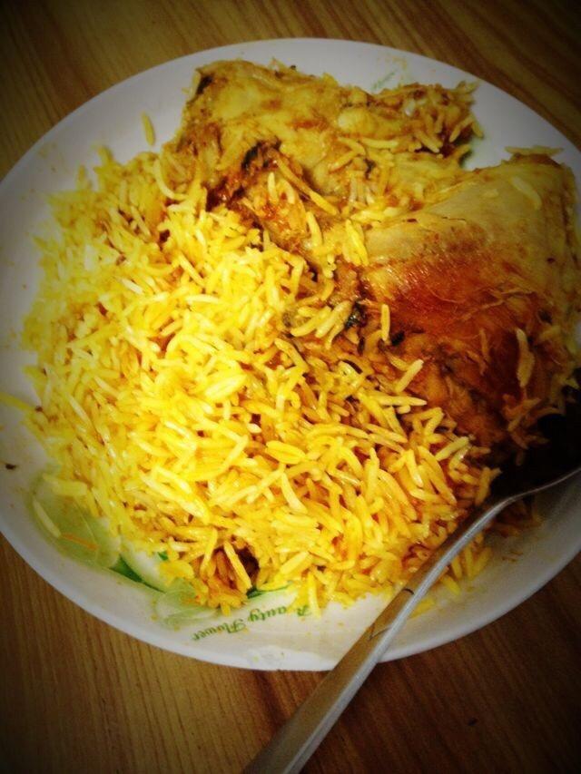 印度酸奶鸡肉饭 (Chicken Biryani)