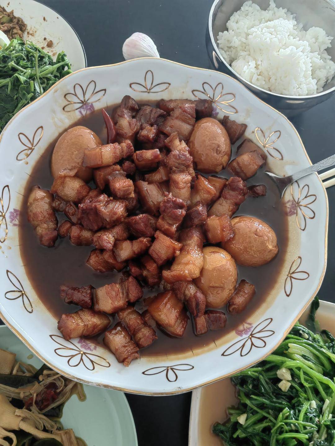 家常版的红烧肉（一点都不腻，软，糯)