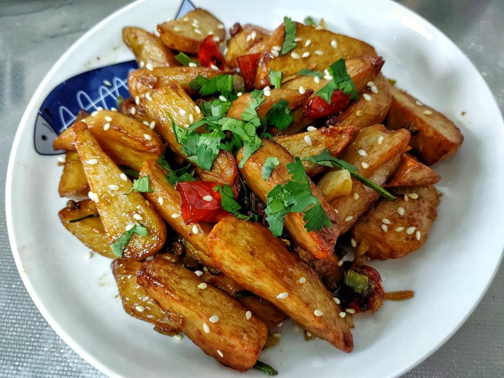 【鲁菜】正宗干煸芋头的做法