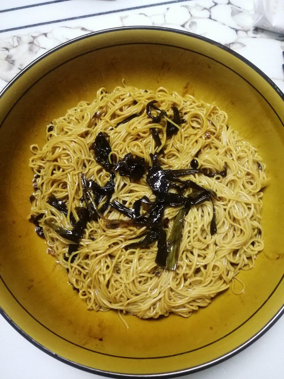 教你做香到舔盘子的灵魂葱油拌面🍜