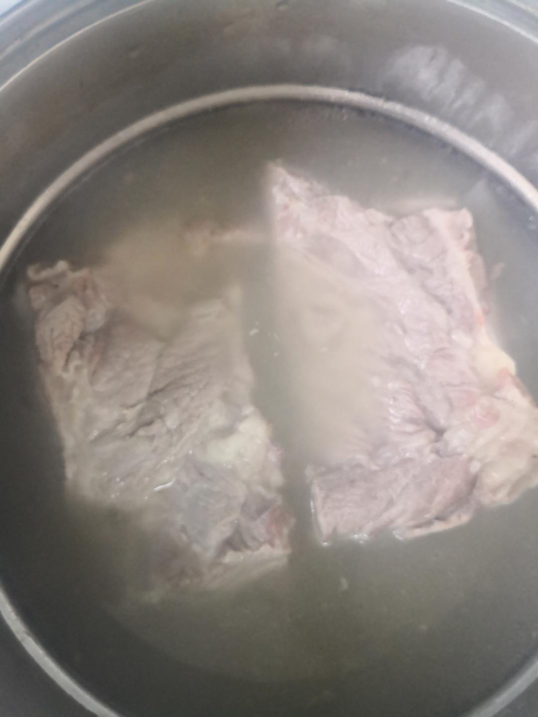 厨师长教你：“蒜泥白肉”的家常做法，看的口水直流