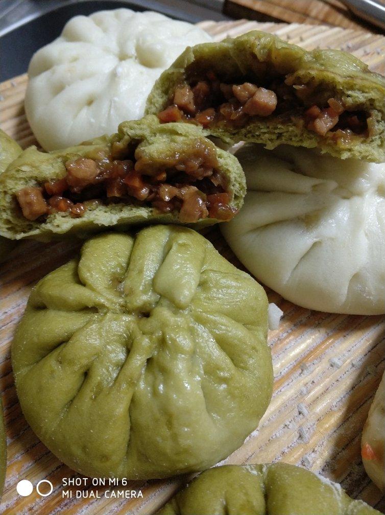 洋葱酱肉丁包子