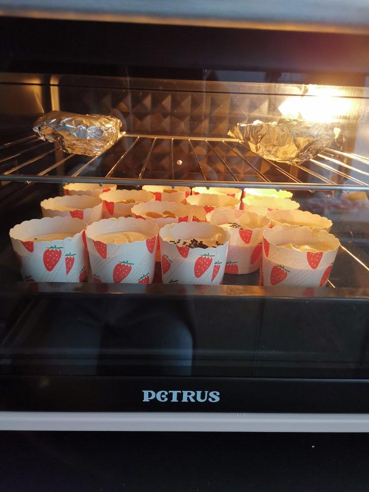 纸杯蛋糕 8寸戚风蛋糕的量