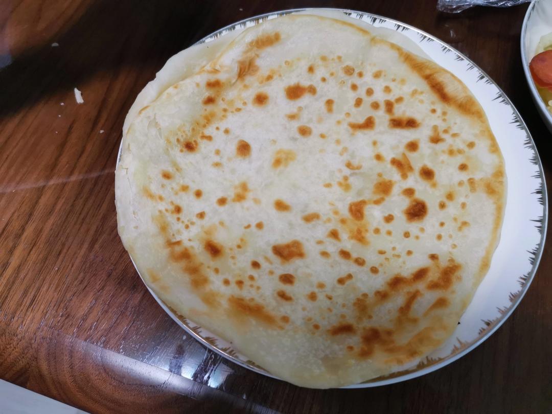 烙饼不硬的小窍门 掌握了你也能看出柔软多层凉了不硬的小油饼