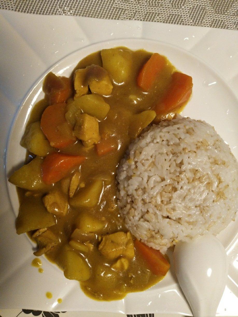 咖喱鸡肉饭
