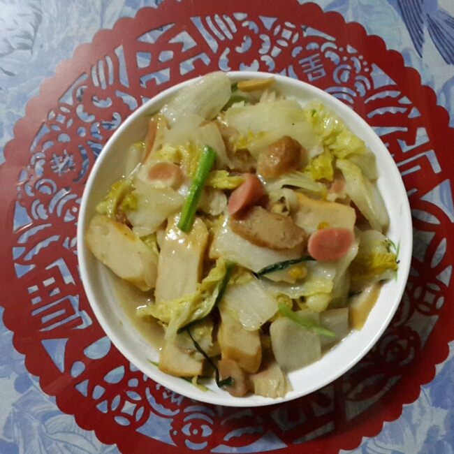 白菜炒鱼肉棒