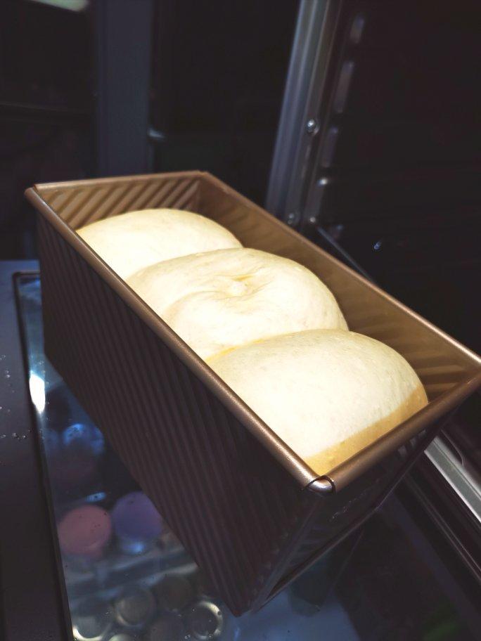 软到拿不起来的生吐司